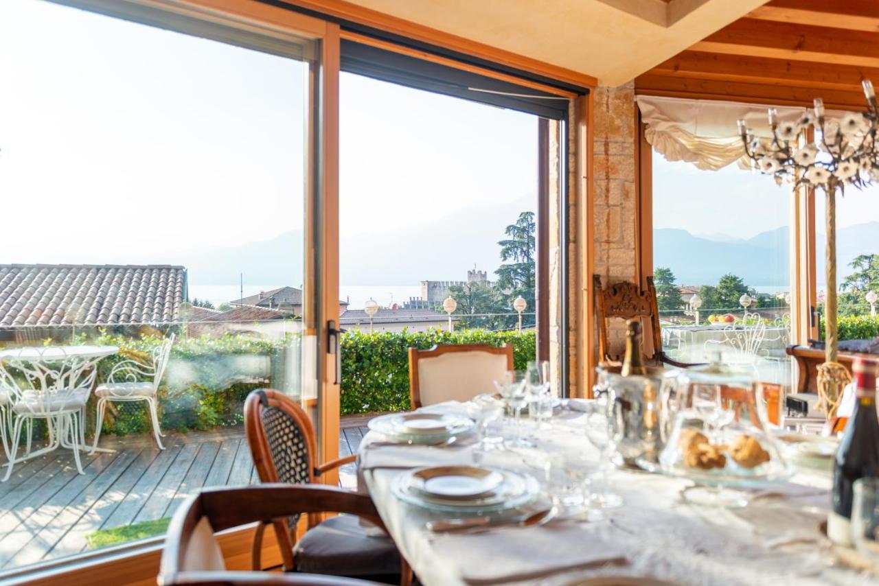 Villa Casa Antichità Torri Del Benaco Esterno foto