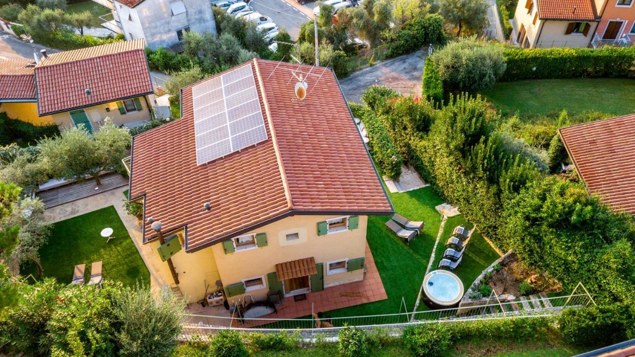 Villa Casa Antichità Torri Del Benaco Esterno foto