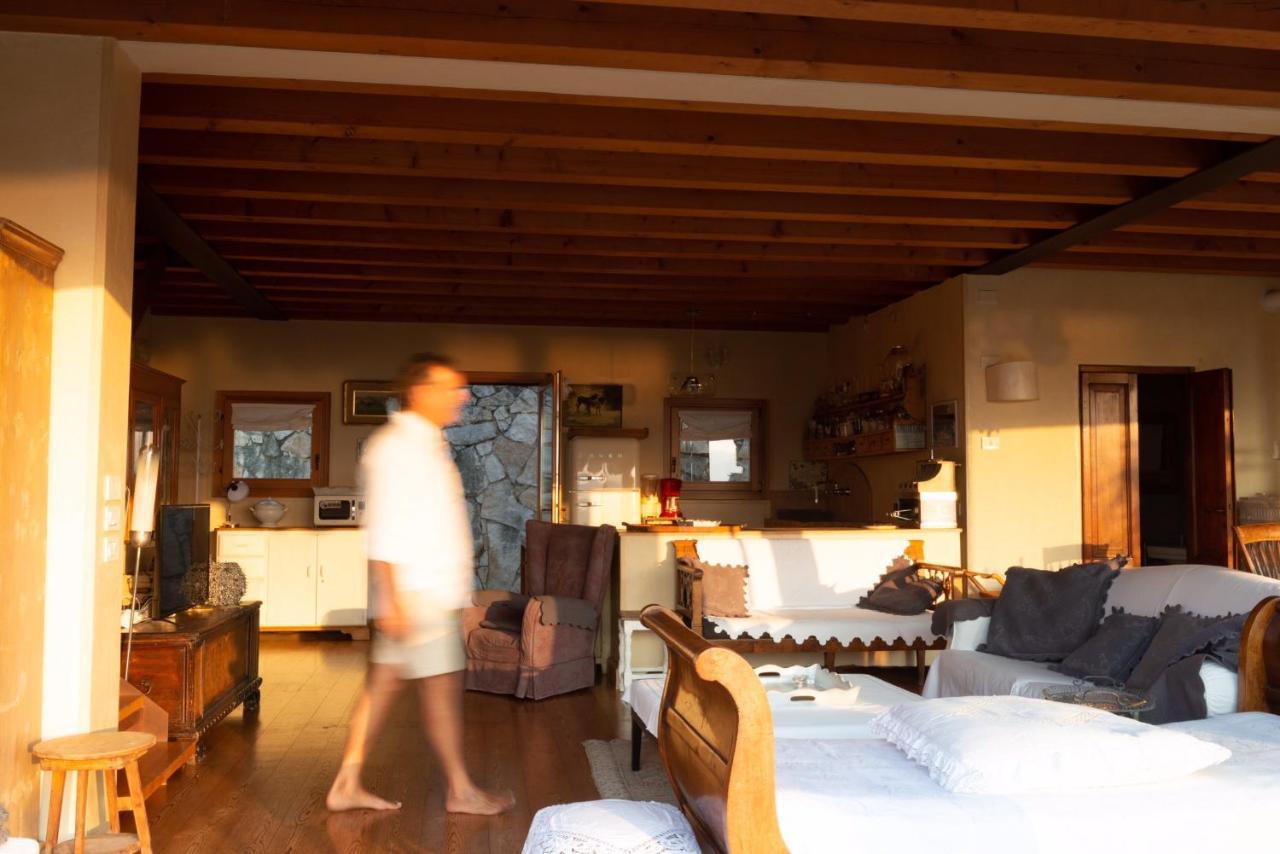 Villa Casa Antichità Torri Del Benaco Esterno foto