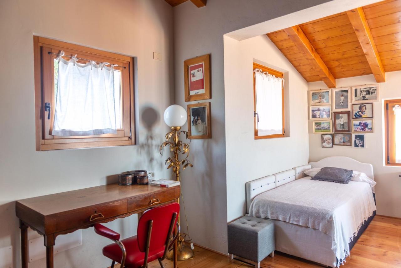 Villa Casa Antichità Torri Del Benaco Esterno foto
