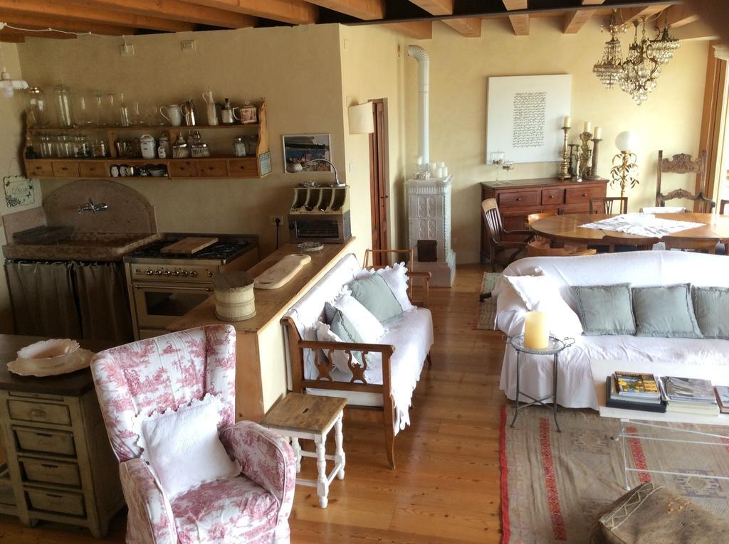 Villa Casa Antichità Torri Del Benaco Esterno foto