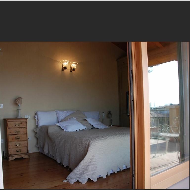 Villa Casa Antichità Torri Del Benaco Esterno foto