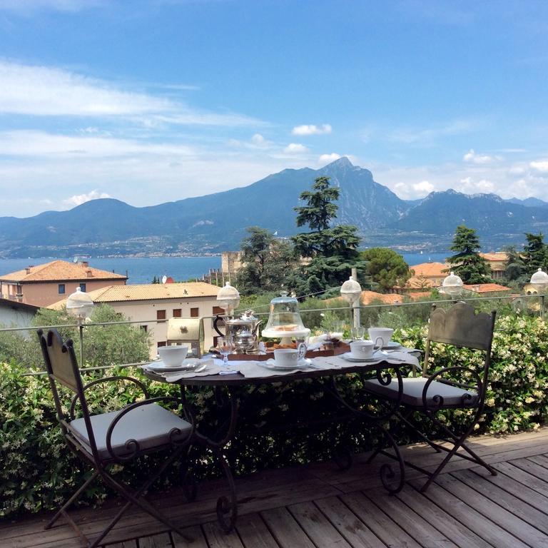 Villa Casa Antichità Torri Del Benaco Esterno foto